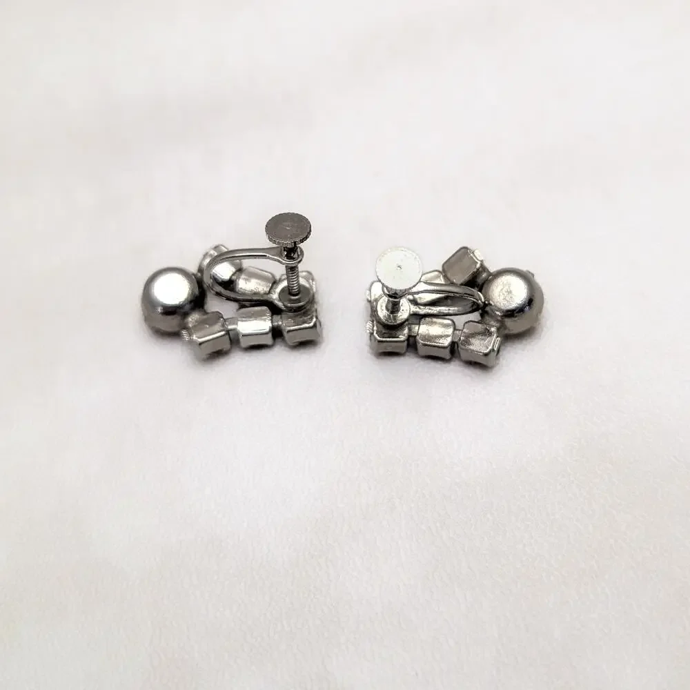 Vintage Screw On Earrings Stylish and Elegant Clear Gem Statement Drop Dangle